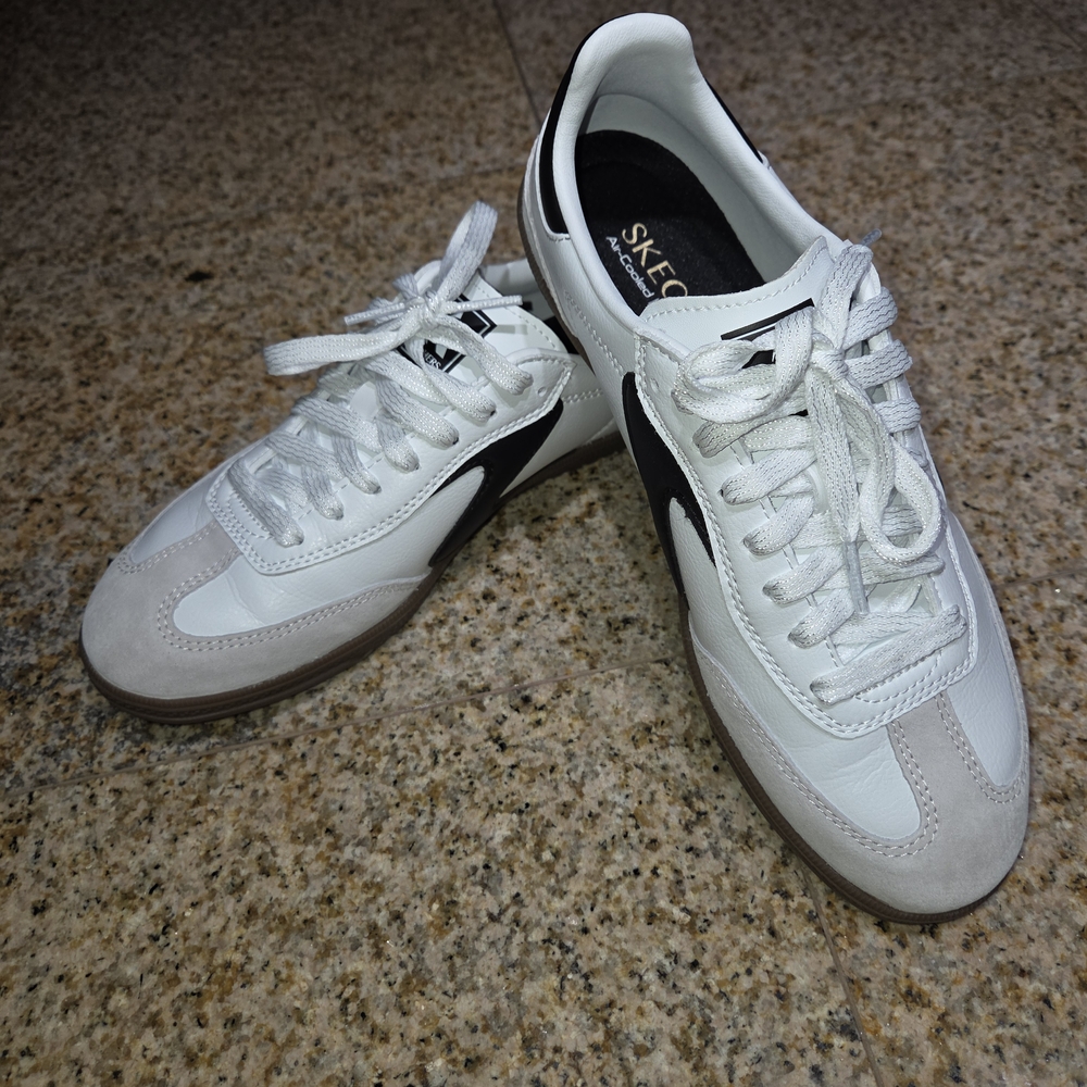 Skechers Women's White and Black Sneakers